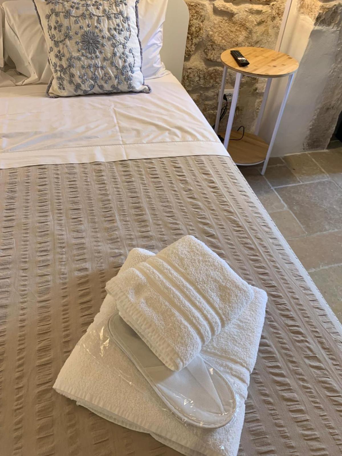 Atagio Luxury Room オストゥーニ エクステリア 写真
